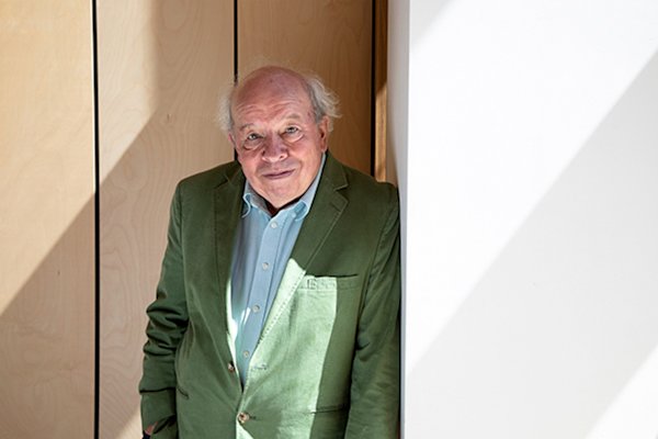 Roger Fox