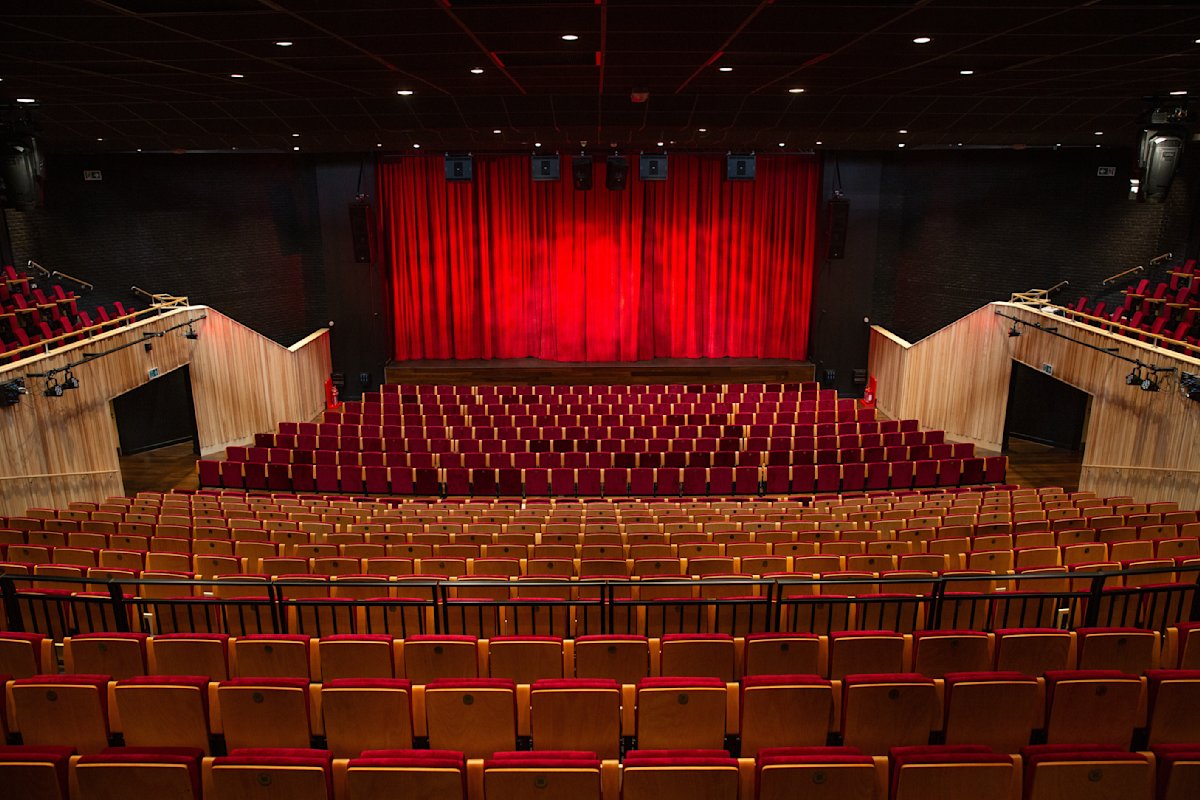 Fareham Live theatre
