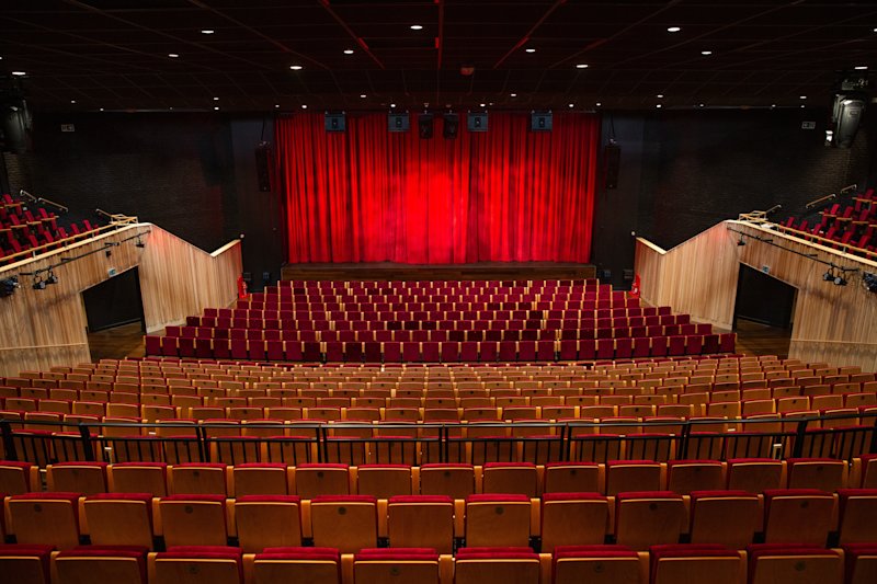 Fareham Live theatre