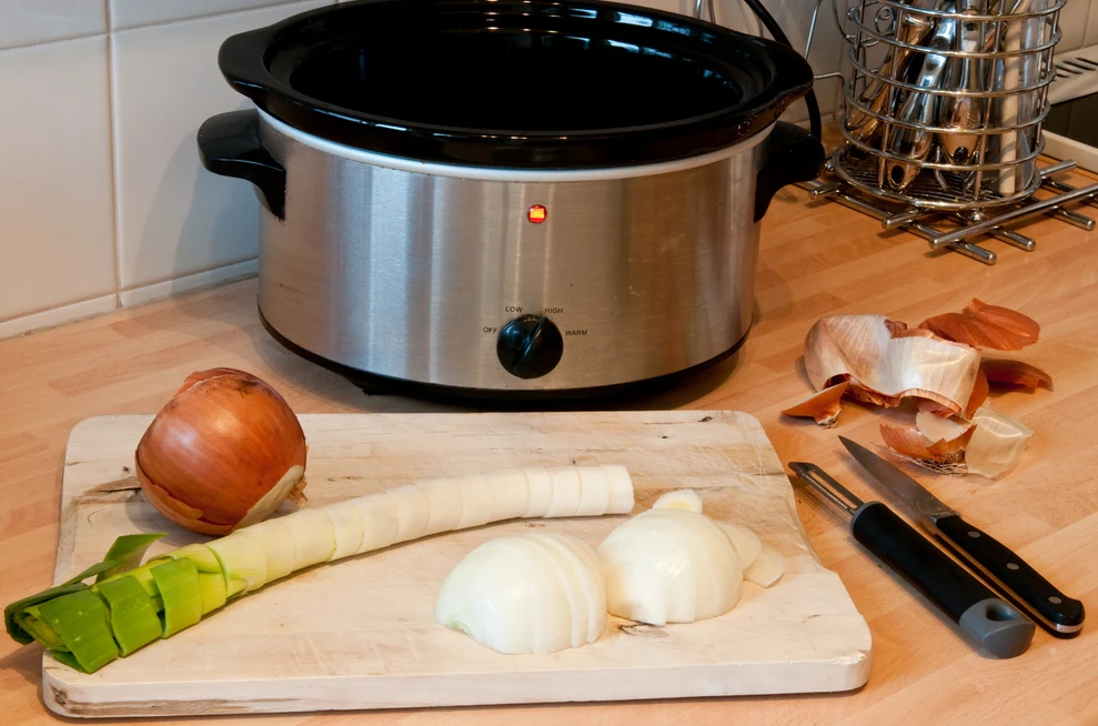 Warm Up With These 3 Simple and Healthy Slow Cooker Recipes