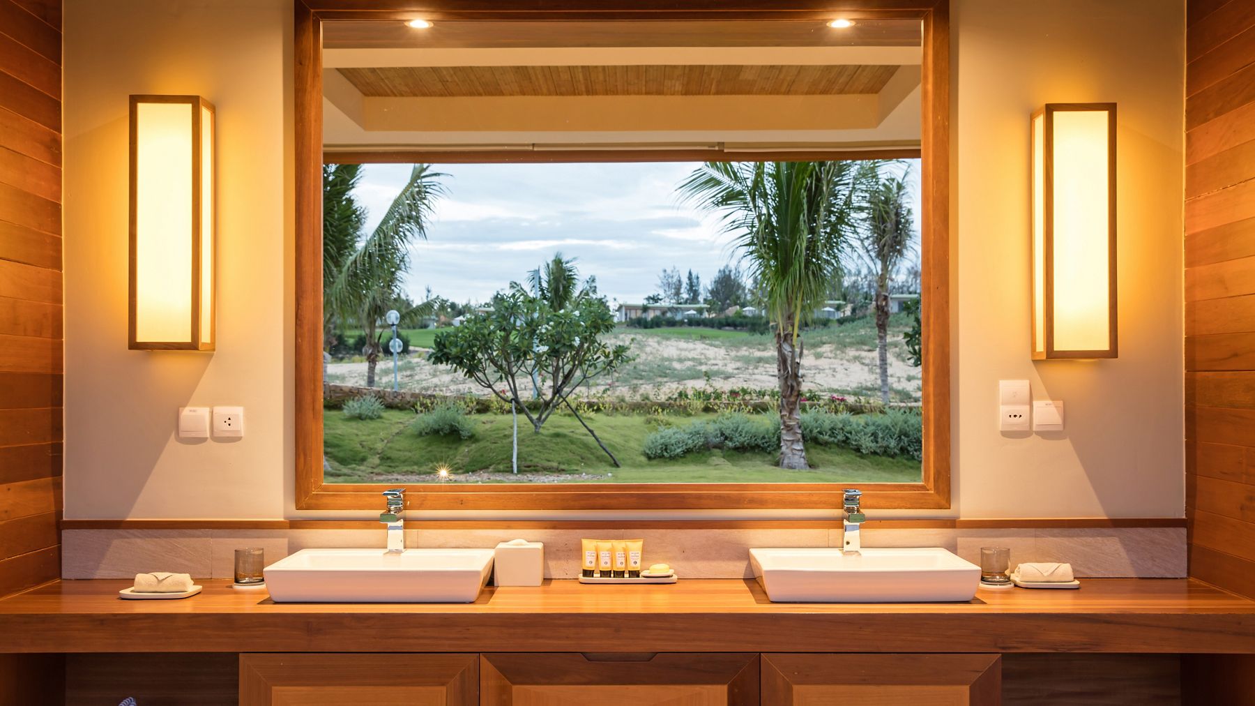 FLC_Luxury_Resort_QuiNhon_02