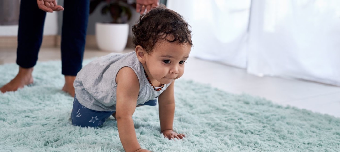 Baby Crawling Age: How to teach baby to crawl