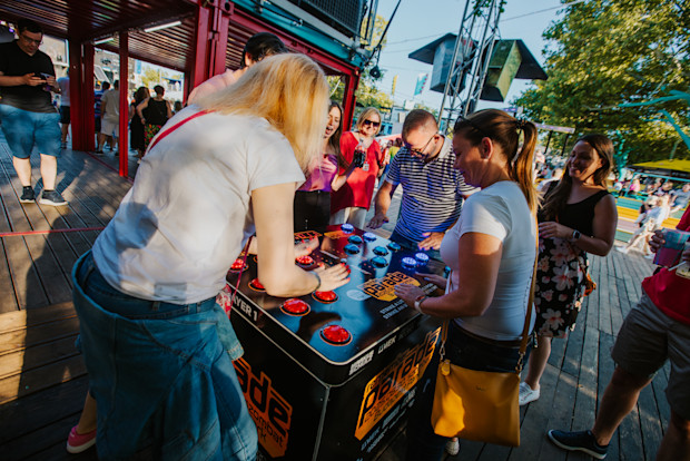 pörgős reakciójáték