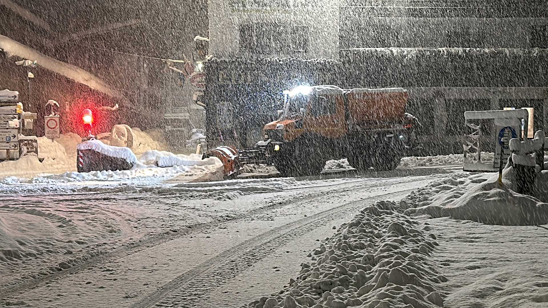 Heftige Schneef Lle In Cervinia It