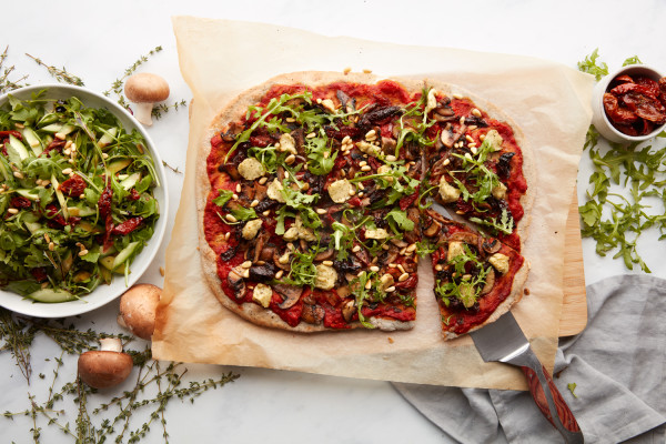 FAMILY---Vegan-mushroom-&-sundried-tomato-pizza-with-rocket-salad_1-RS