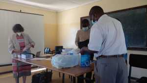 Presenting neonatal resuscitation equipment