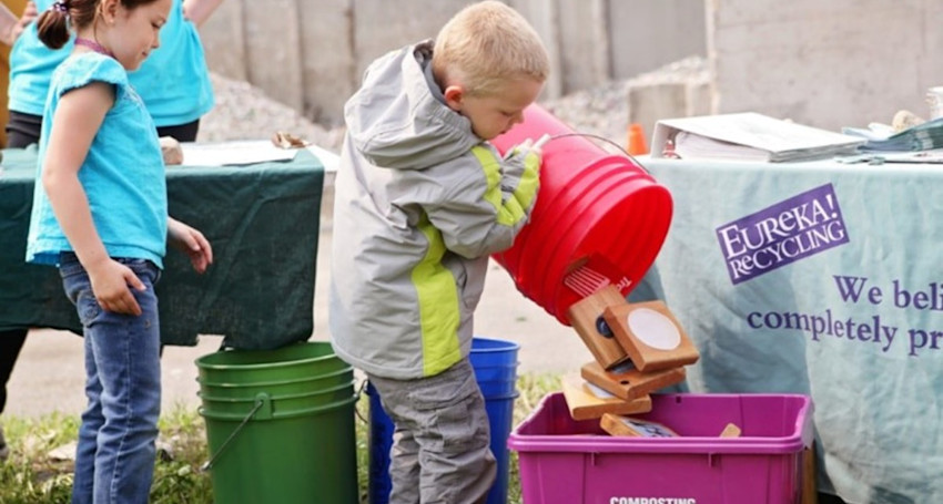 Eureka kids recycling