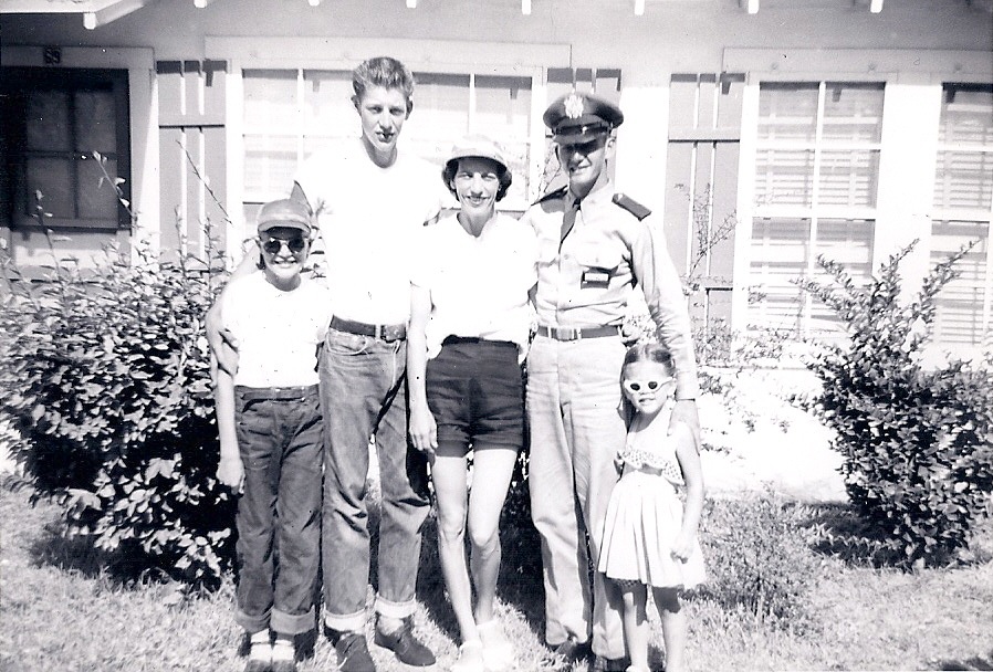 Elizabeth with her mom and brothers