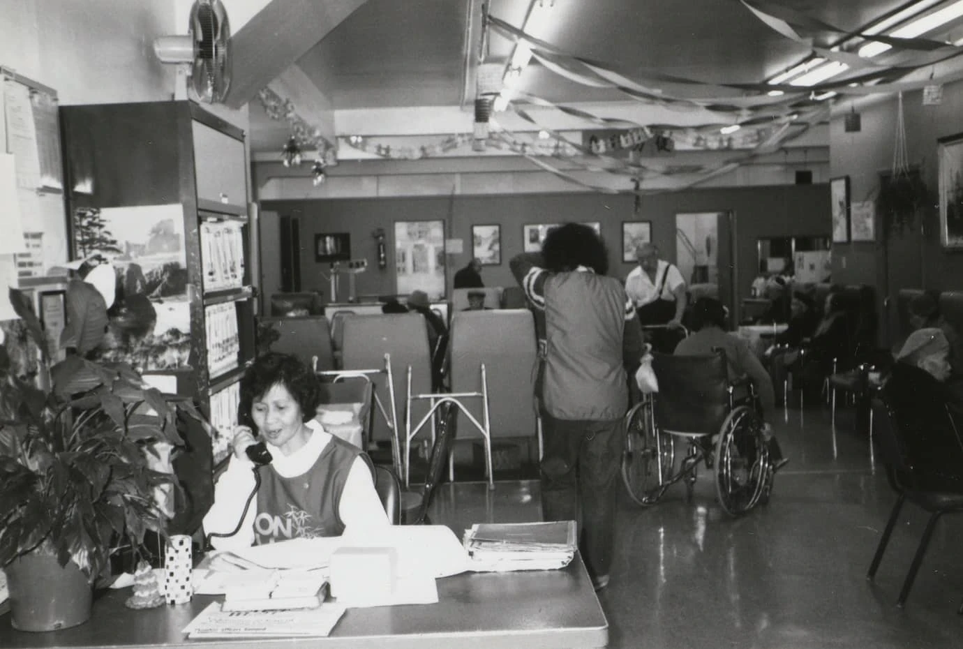 A old photo of OnLok staff taken in 1975