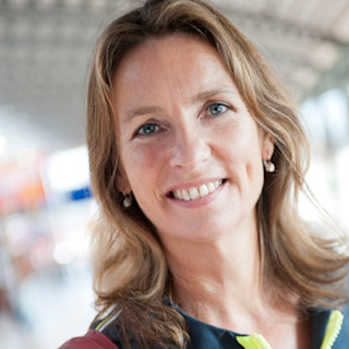 Blog: Waarom gaat een CEO aan een draaiende windmolen hangen?