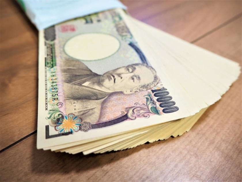 お金