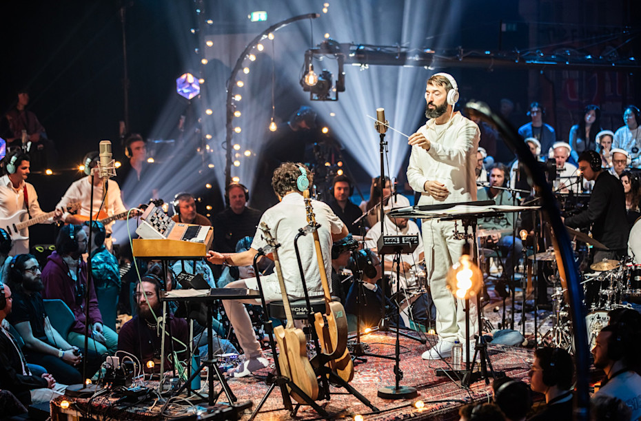 Snarky Puppy web image