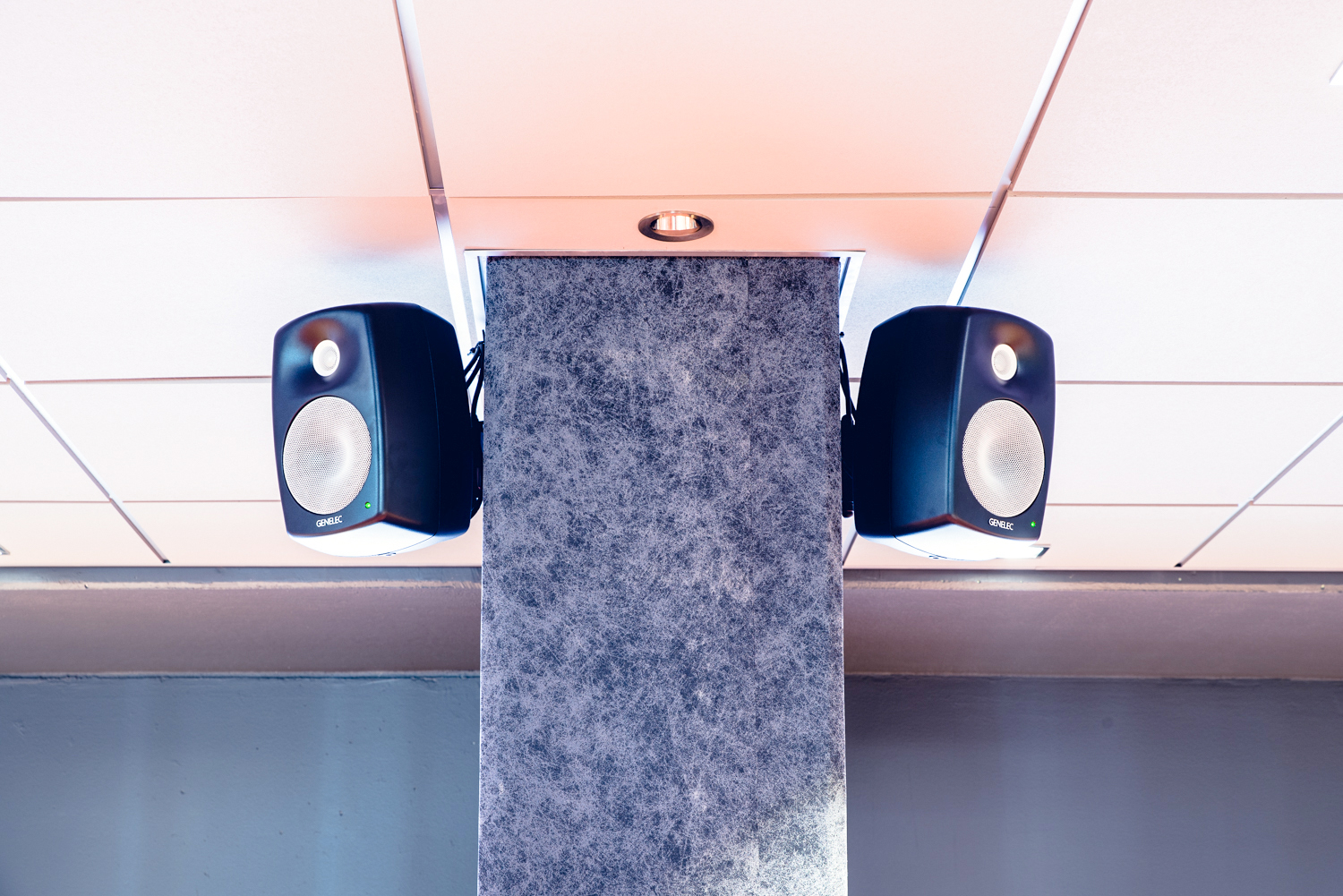 genelec gatoradecenter-3