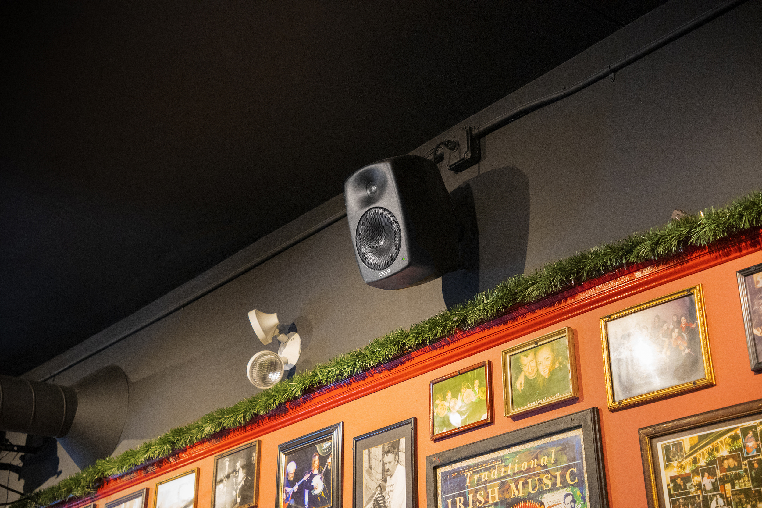 4040A at The Burren with Christmas decorations 3