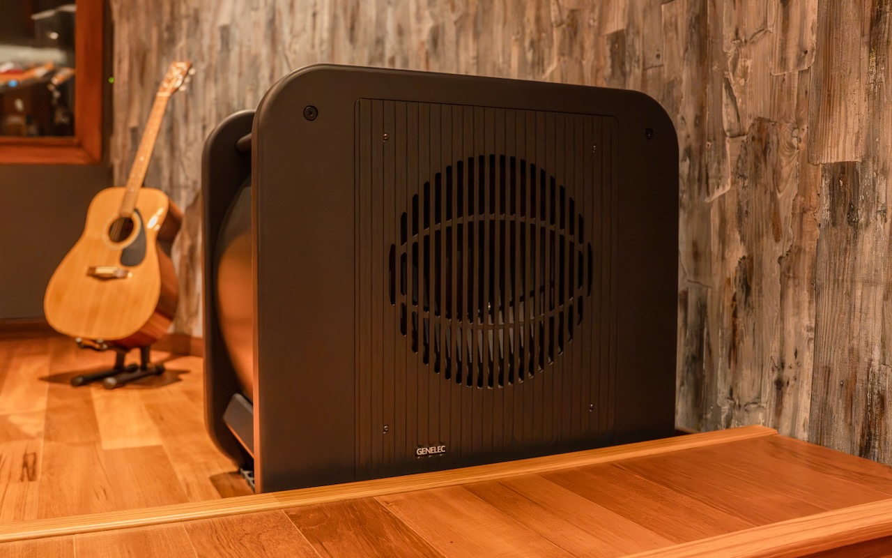 DVAAR Studio: Subwoofer