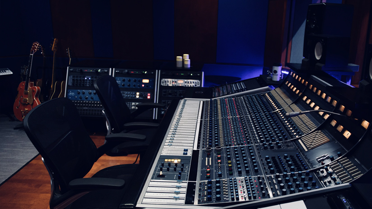 The Vault Recording Studio - Console