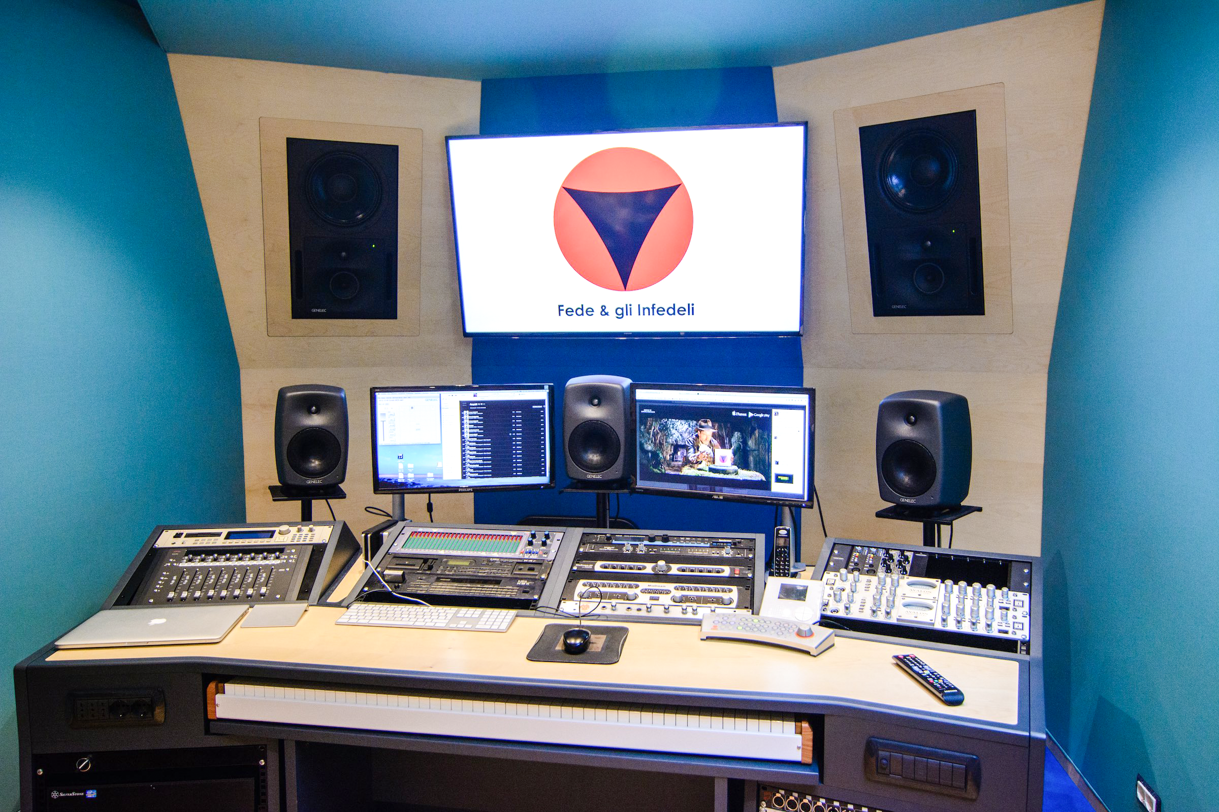 Composer Federico De Robertis Discovers his Afterlife with Genelec