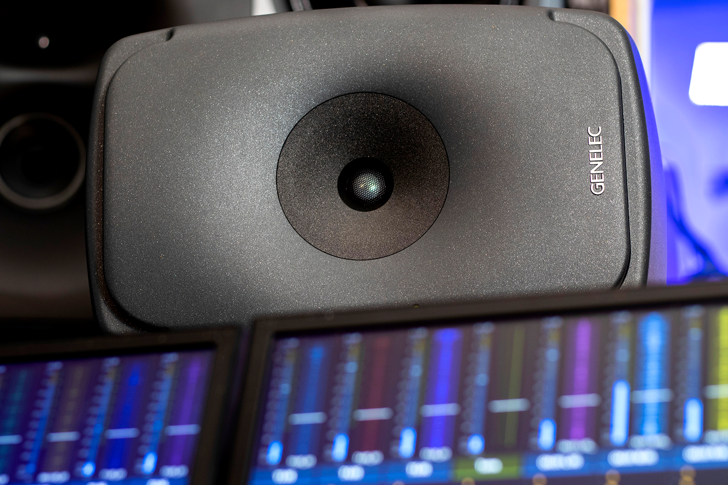 Maxe Axelsson chooses the perfect Genelec mastering combination