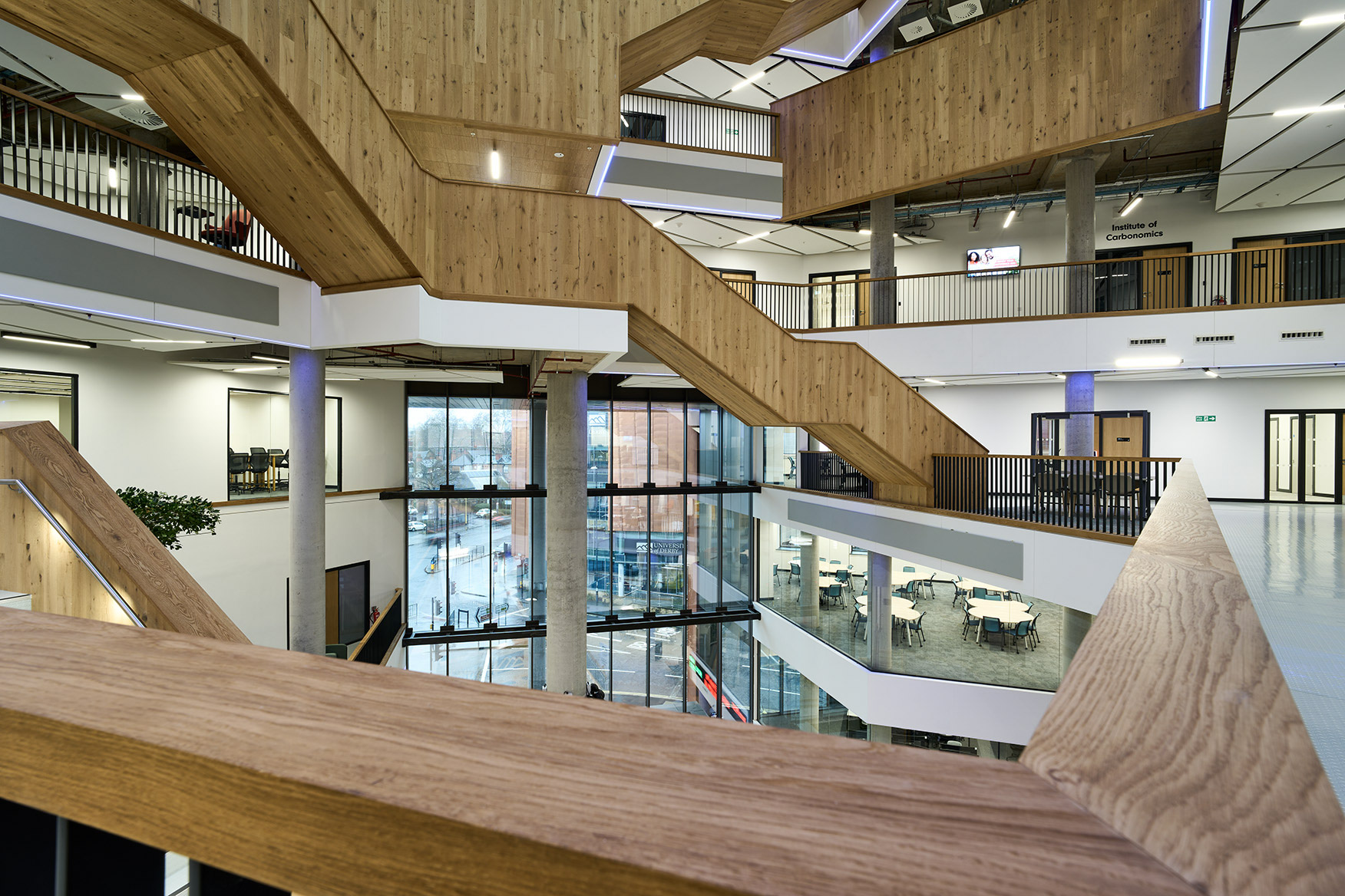 DerbyUni Cav 2