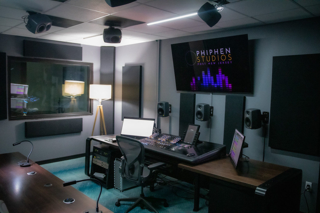 Phiphen SoundRoom Web Image 2