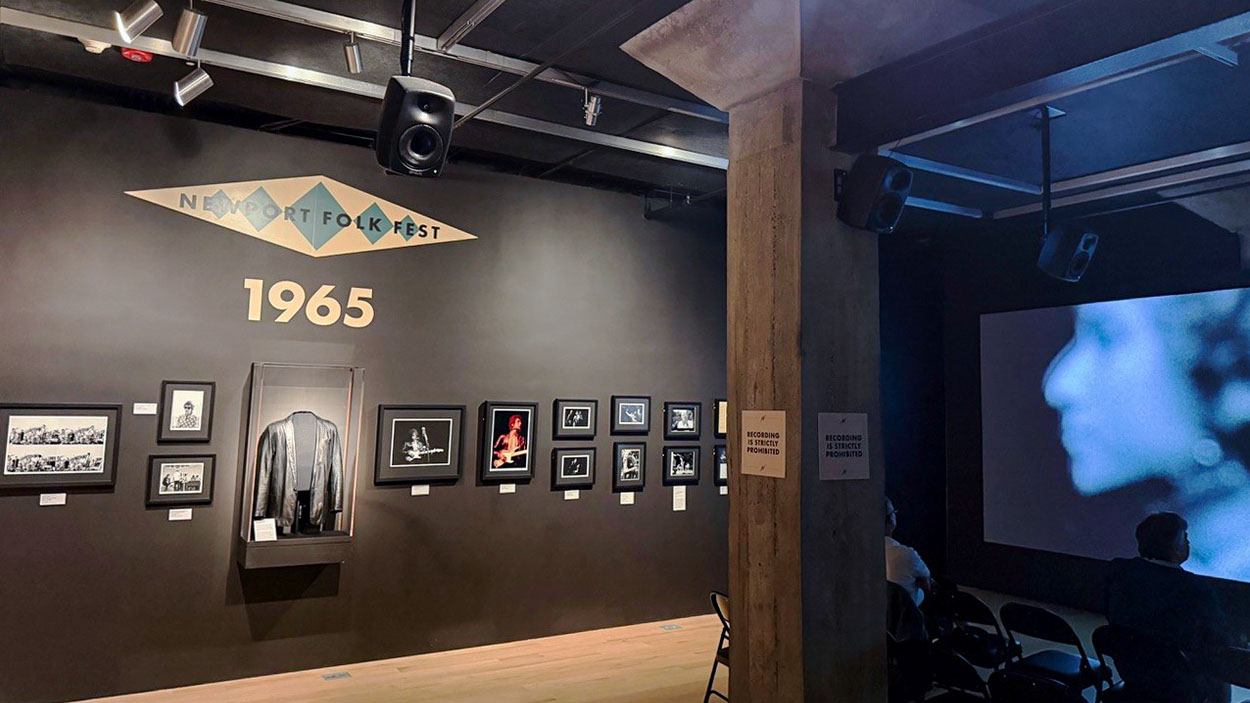 Bob Dylan Center 4
