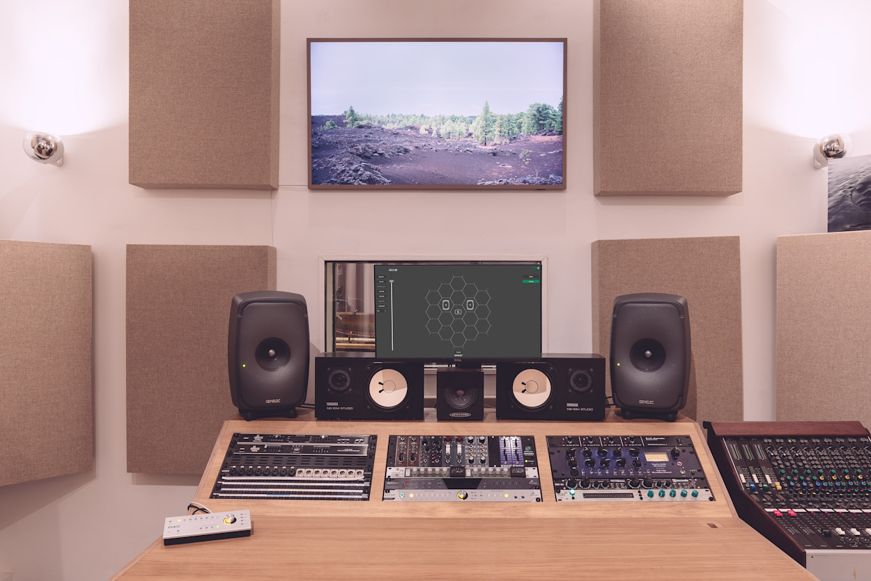 Jay Jay Berlin Web Image 1