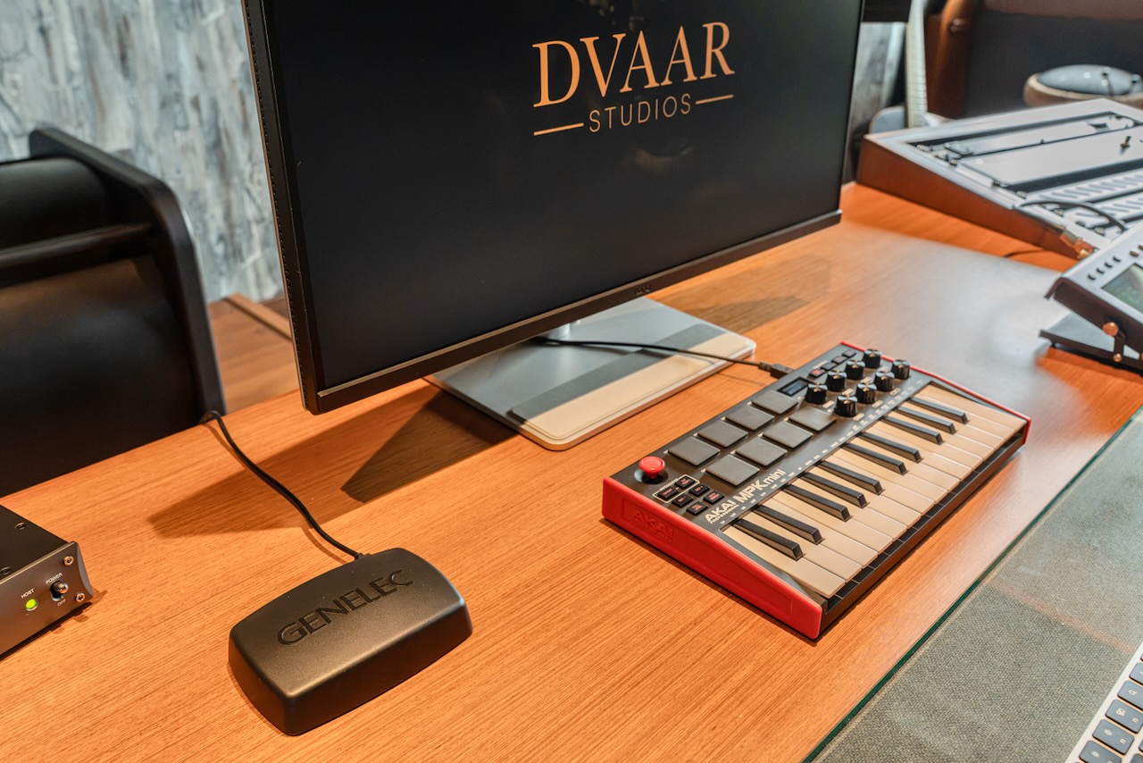 DVAAR Studio: GLM Kit
