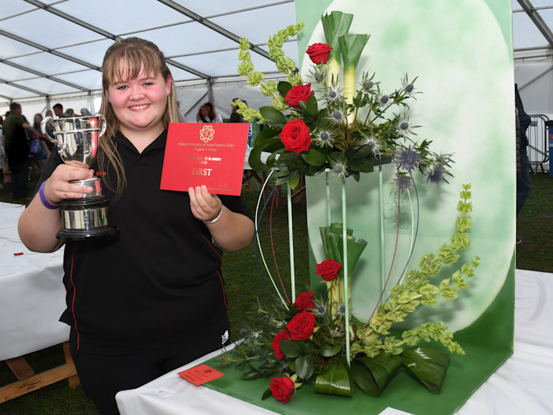 Einir - Floral Art u21 (2025)