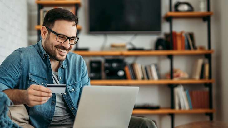 Quali sono le caratteristiche fondamentali di una piattaforma e-commerce?