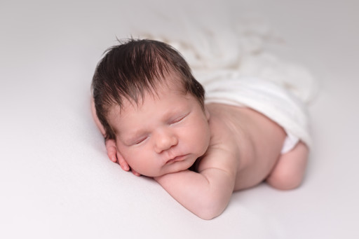 Photographe nouveau né et bébé à Carcassonne