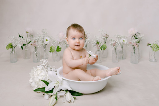 Séance photo bain de lait bébé