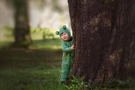 Photographe bébé en extérieur dans l'Aude