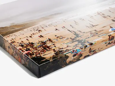 Foto-Leinwand glänzend Nahaufnahme eines Strandes als glänzender Leinwanddruck auf einem Keilrahmen.