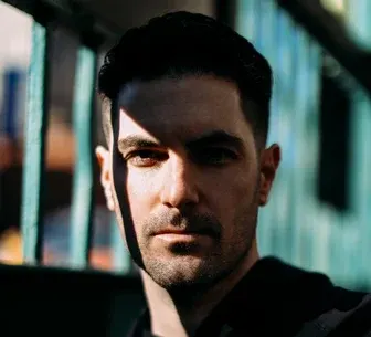 LP | Ambassadoren | Product CDP Grid Section > Product Teaser | Andreas P Verrios | Image portrait of Andreas P. Verrios aka Mr. NYC Subway.