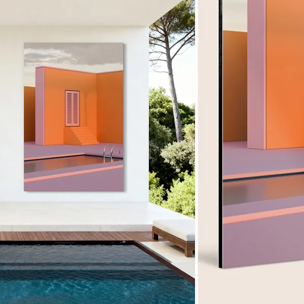 Directe print op alu-dibond, opgehangen in een poollounge Directe print op alu-dibond die in een poollounge hangt