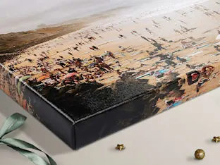 XMAS 2023 | Product Tiles Section > Glossy Canvas On Stretcher Frame | Media close up of a glossy canvas photo print.