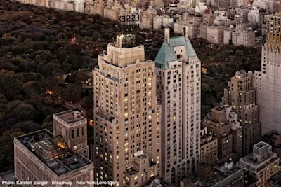 Karsten Staiger - 888 broadway Skyscrapers in New York at dusk, view of Central Park in the background.