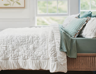 collection-bedding-quilts-coverlets