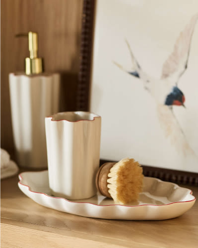 shop accessories & décor