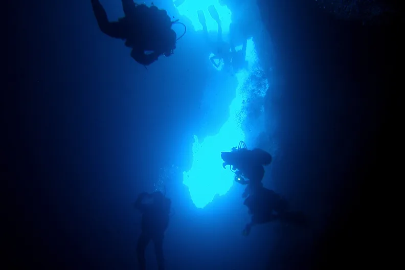Tauchang in der Höhle Lucice.