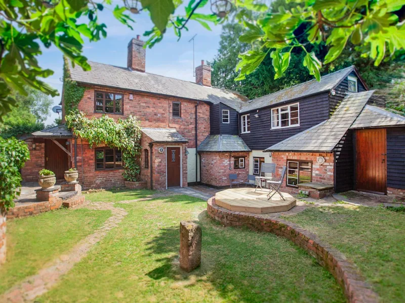 Exterior of a traditional UK holiday cottage - The Cottage, Stockton - 11312772