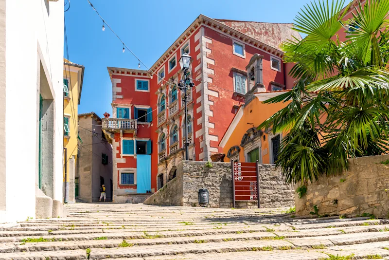 Det historiske centrum af Labin i dagslys, Istrien, Kroatien