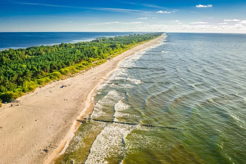Fantastischer Strand auf der Halbinsel Hel an der Ostsee in Polen.