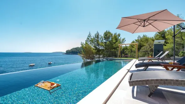 NOVASOL Black Friday deals – book your next break or getaway with a discount!