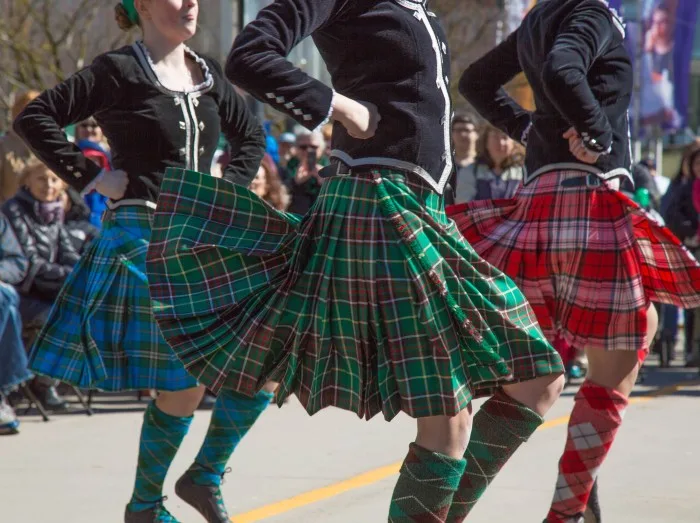 Group young females Scottish dance