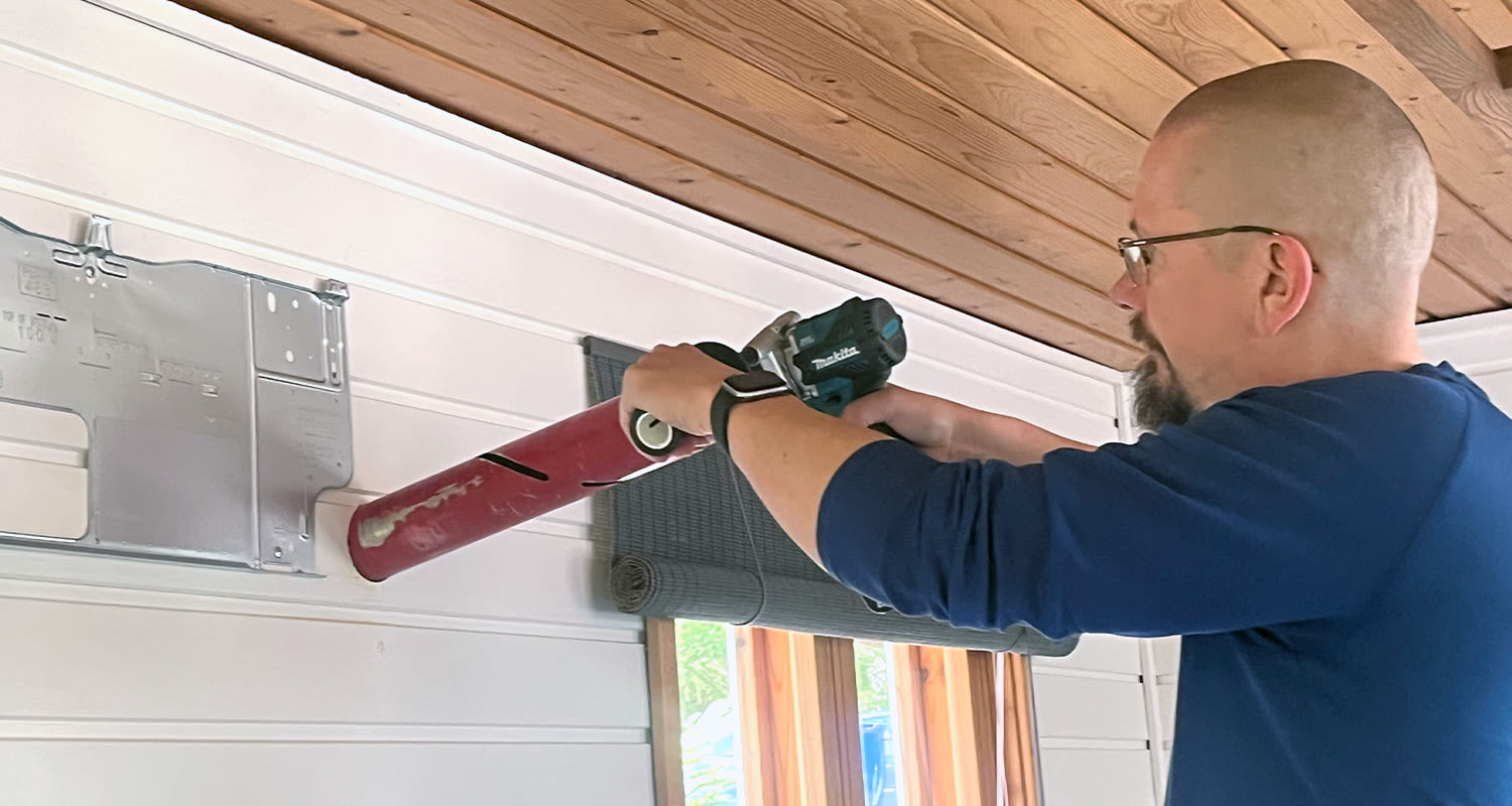 ammattilainen-testaa-akkuporakone-makita-ddf492rtj-18v-lxt-krauta-ak-hirsiseinan-poraus