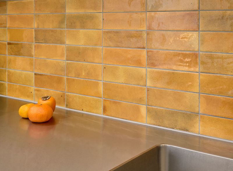 k‑citymarket-lahti-paavola-dekostudio-referenssi-ak-taukotilan-seinalaatta-hanoi-keltainen