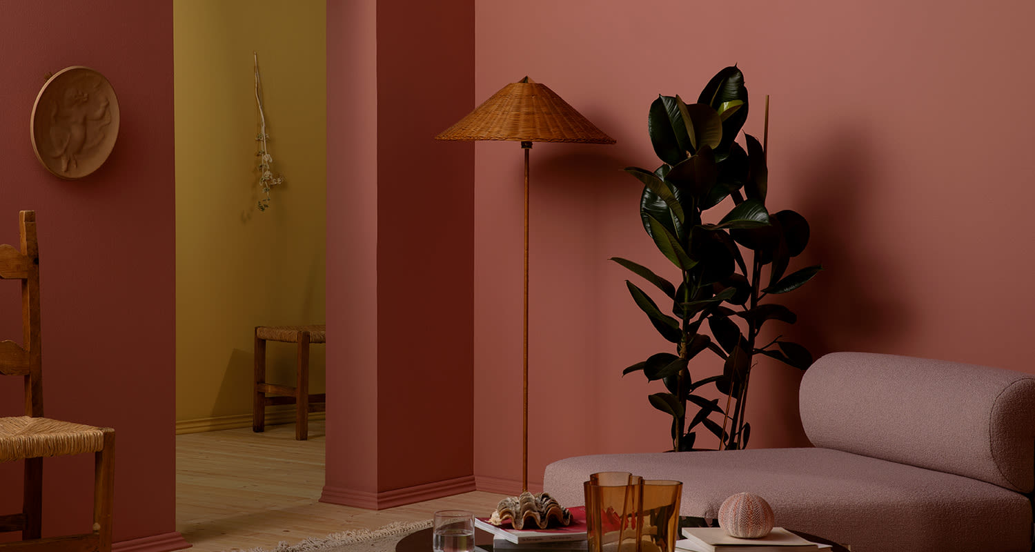 Tikkurilan vuoden 2023 väri on nimeltään Ruusun hetki V413