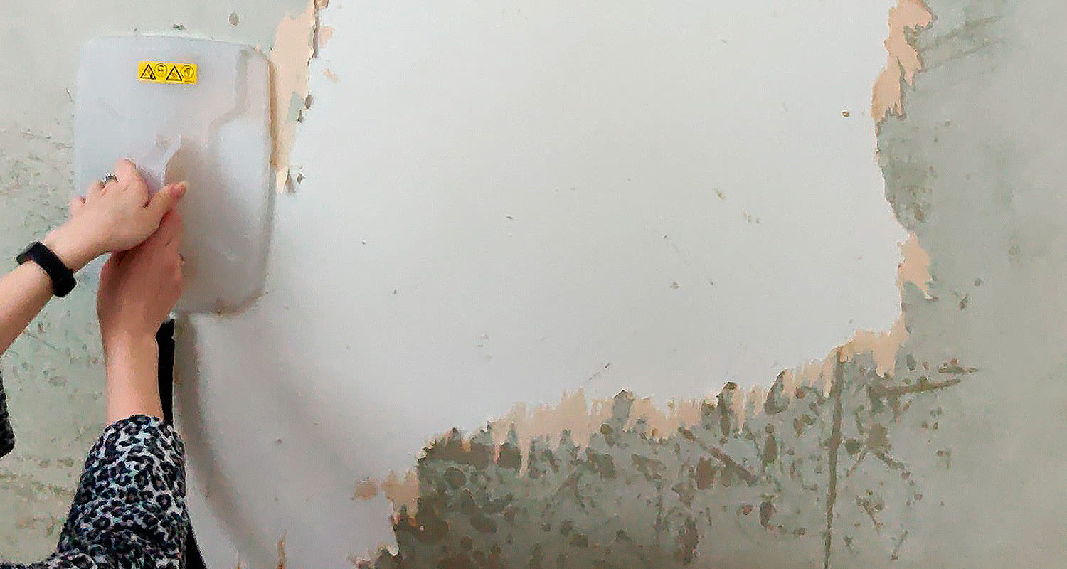 Tapetin irrotus käynnissä Wagnerin höyryirrottimella