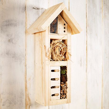 maalattu matto, hyönteishotelli, pihatuli